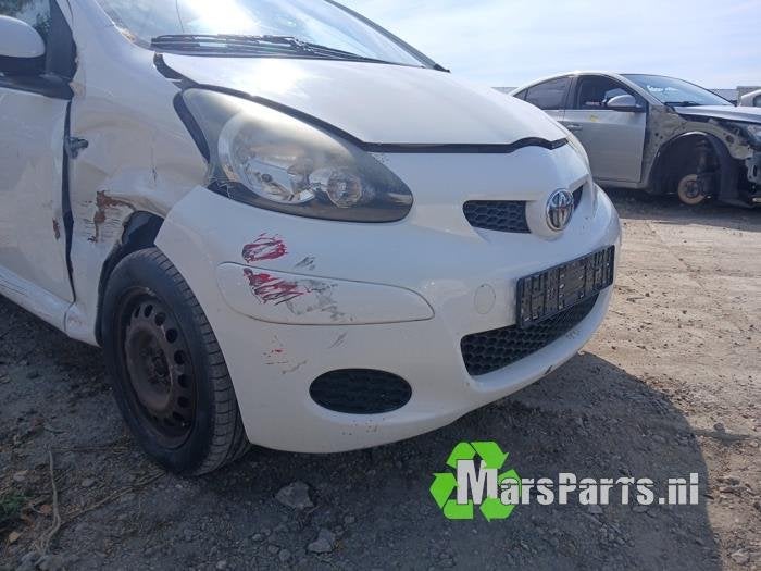 Voorbumper van een Toyota Aygo, Auto-onderdelen, Gebruikt, -, -, Ophalen of Verzenden