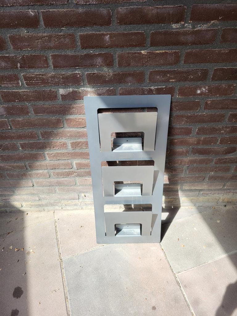 Metalen tijdschriftenrek / documentenhouder, Ophalen, Gebruikt