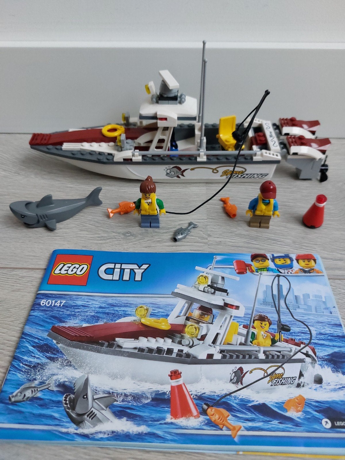 Lego City 60147 Fishing Boat!
Er mist 1 reling.
Verder is de, Ophalen of Verzenden, Zo goed als nieuw, Lego, City