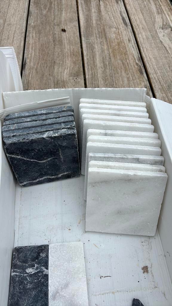 Marmeren 10x10 tegeltjes ( vloer en wand) ongeveer 1,06 m2., Doe-het-zelf en Verbouw, Tegels, Wandtegels, Nieuw, Minder dan 20 cm