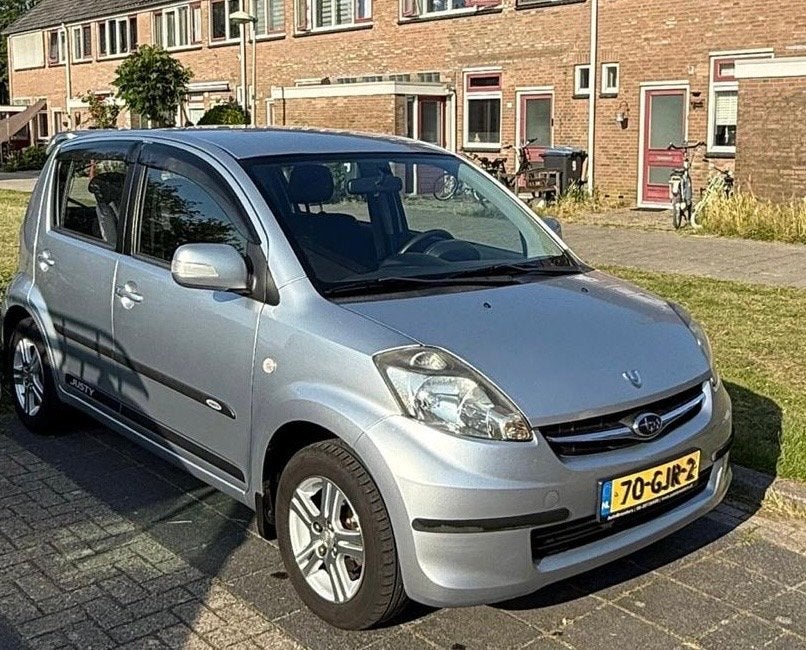 Subaru Justy 1.0 2008 Grijs (Onderhoudsboekje, NAP, ), Auto's, Subaru, Voorwielaandrijving, Justy, Stof, Origineel Nederlands