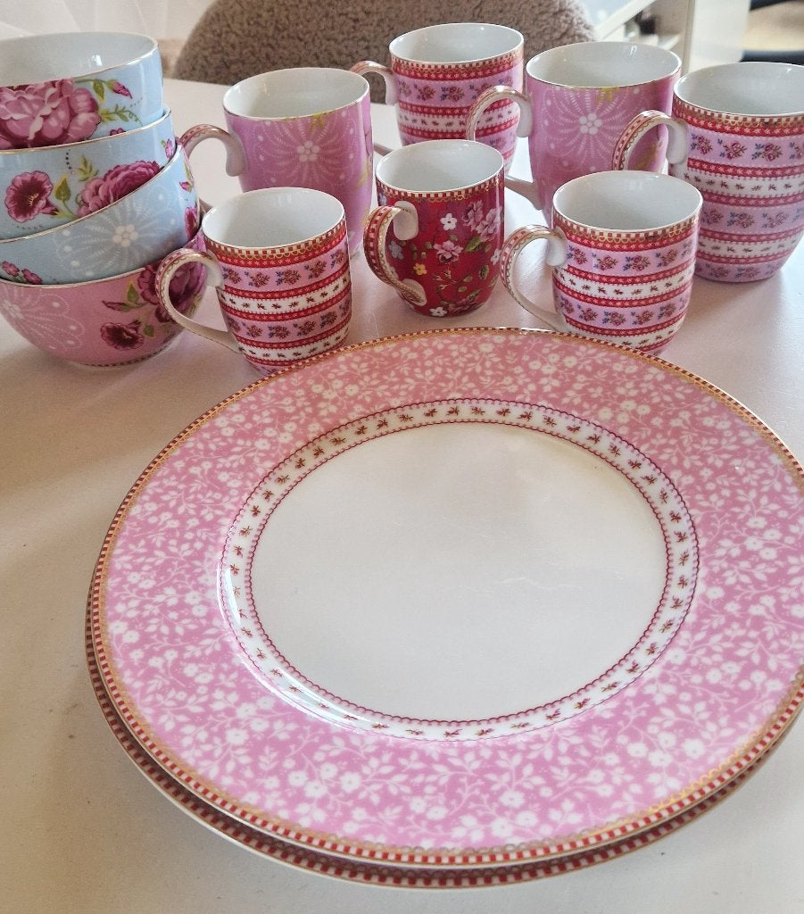 13-delig PIP Studio serviesset (Floral pink & blue), Ophalen, Zo goed als nieuw, Porselein, Overige stijlen