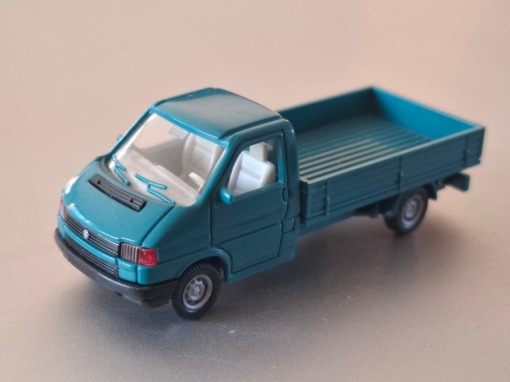 1:87 Volkswagen VW T4 met laadbak Wiking in OVP € 7, Verzenden, Zo goed als nieuw, Auto, Wiking