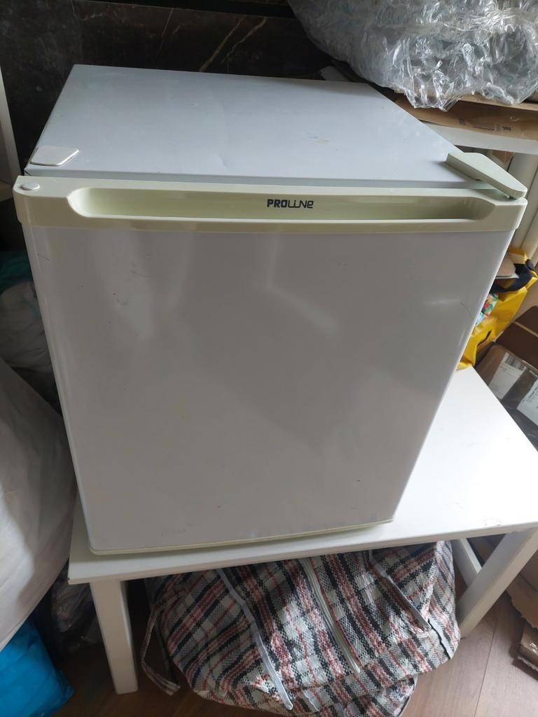 Compacte Proline Koelkast met Vriesvak, Ophalen, Gebruikt, Minder dan 75 liter, Met vriesvak