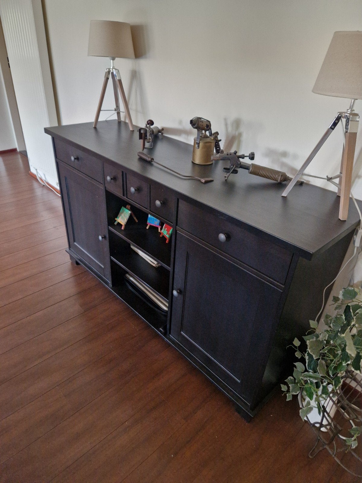 IKEA Dressoir Donker Eiken Kleur - Ruime Kast, Ophalen, Gebruikt, Met deur(en), 150 tot 200 cm