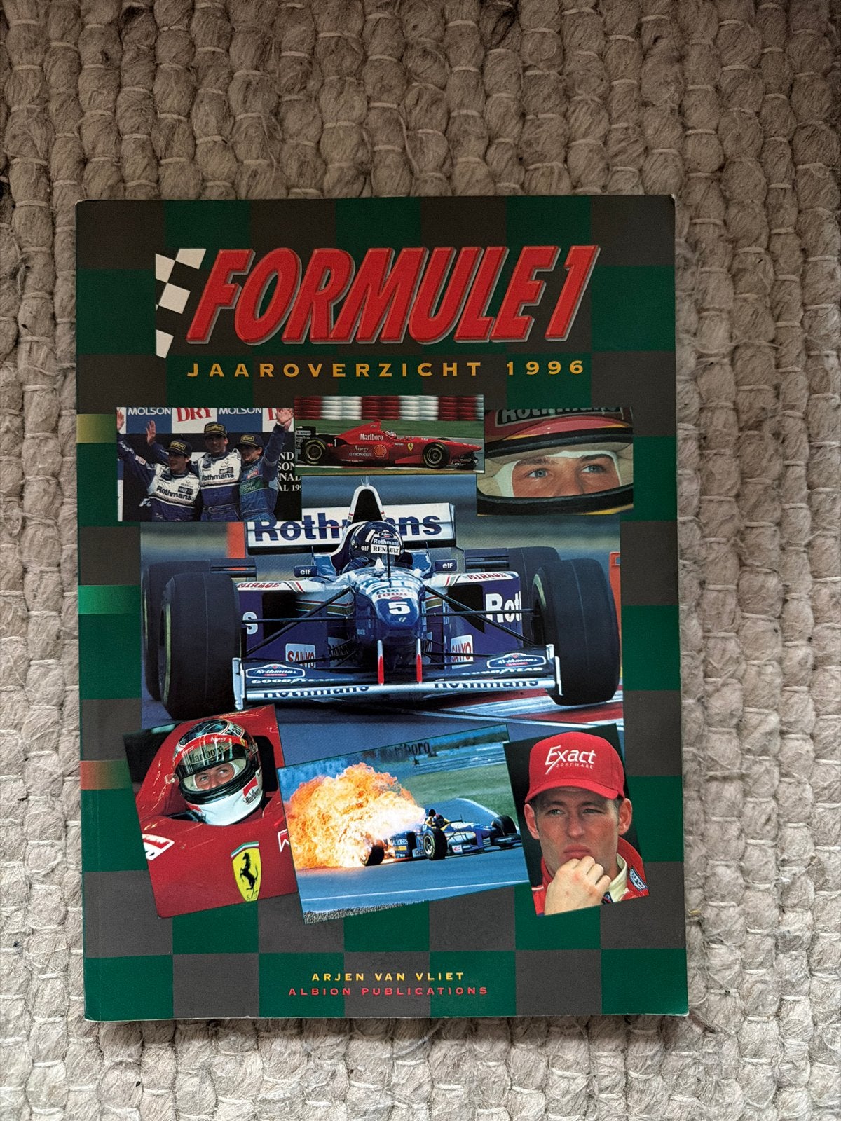 Formule 1 Jaaroverzicht 1996 - Arjen van Vliet, Ophalen of Verzenden, Gelezen, Algemeen