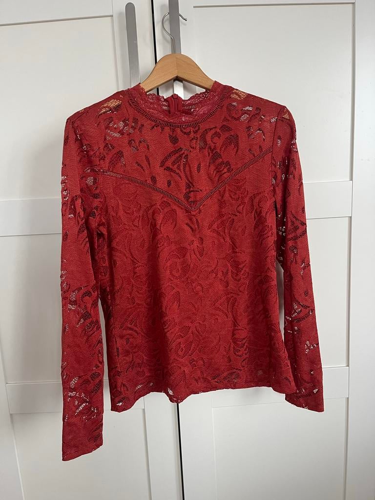 Vola kanten blouse rood, Ophalen of Verzenden, Gedragen, Maat 42/44 (L), Rood