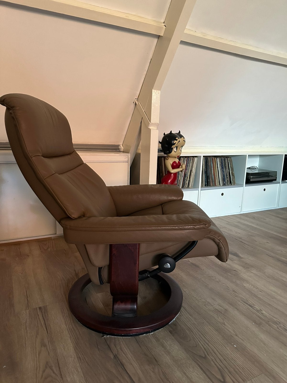 Stressless ekorness, zo goed als nieuw, Ophalen, Zo goed als nieuw, 50 tot 75 cm