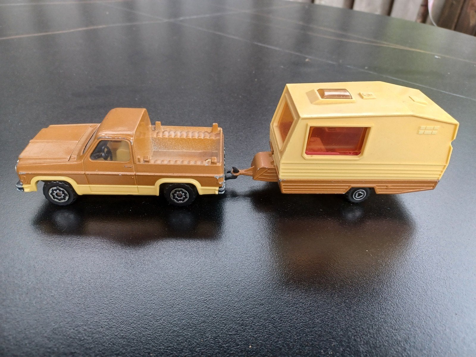 Majorette Chevrolet Blazer met caravan - Vintage Speelgoed, Ophalen of Verzenden, Gebruikt