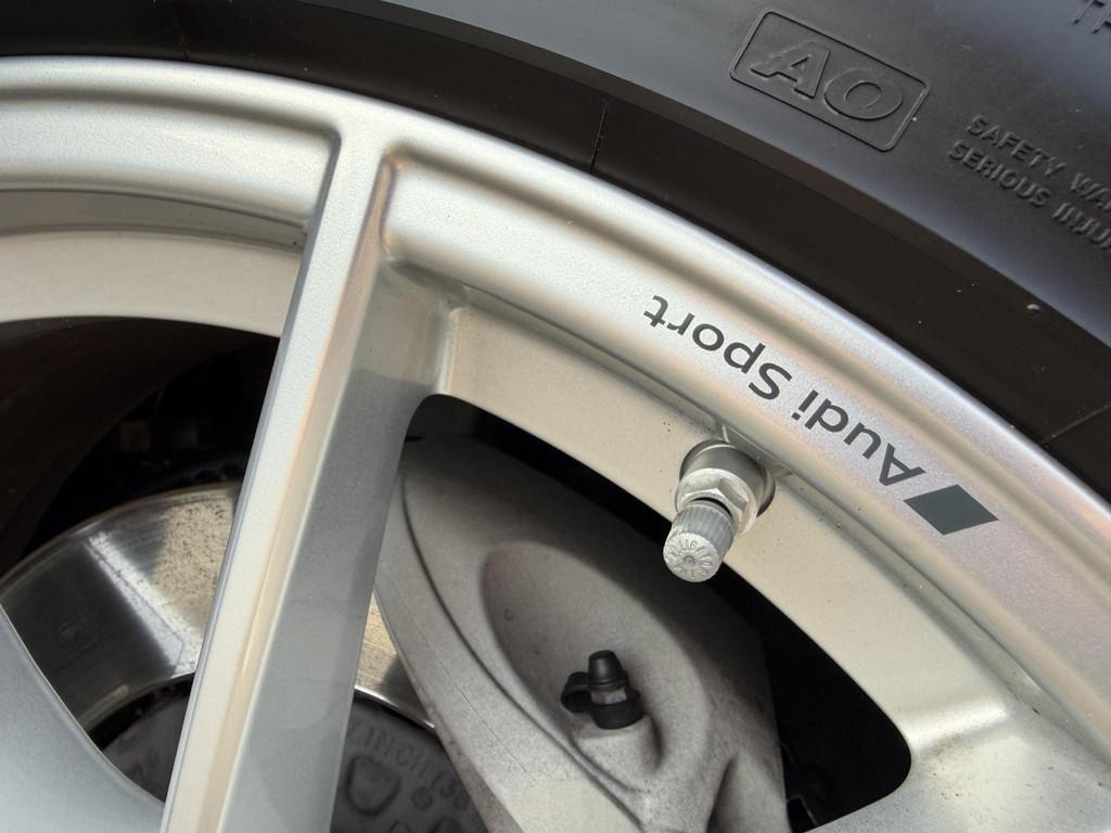 Audi Q8 55 TFSI e quattro Pro Line S-Line interieur l Luchtv, Auto's, Audi, Automaat, Gebruikt, 2995 cc, Bedrijf
