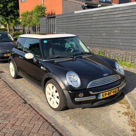Mini 1.6 16V Cooper 2002 Zwart, Auto's, Mini, Voorwielaandrijving, 1025 kg, 15 km/l, 4 cilinders