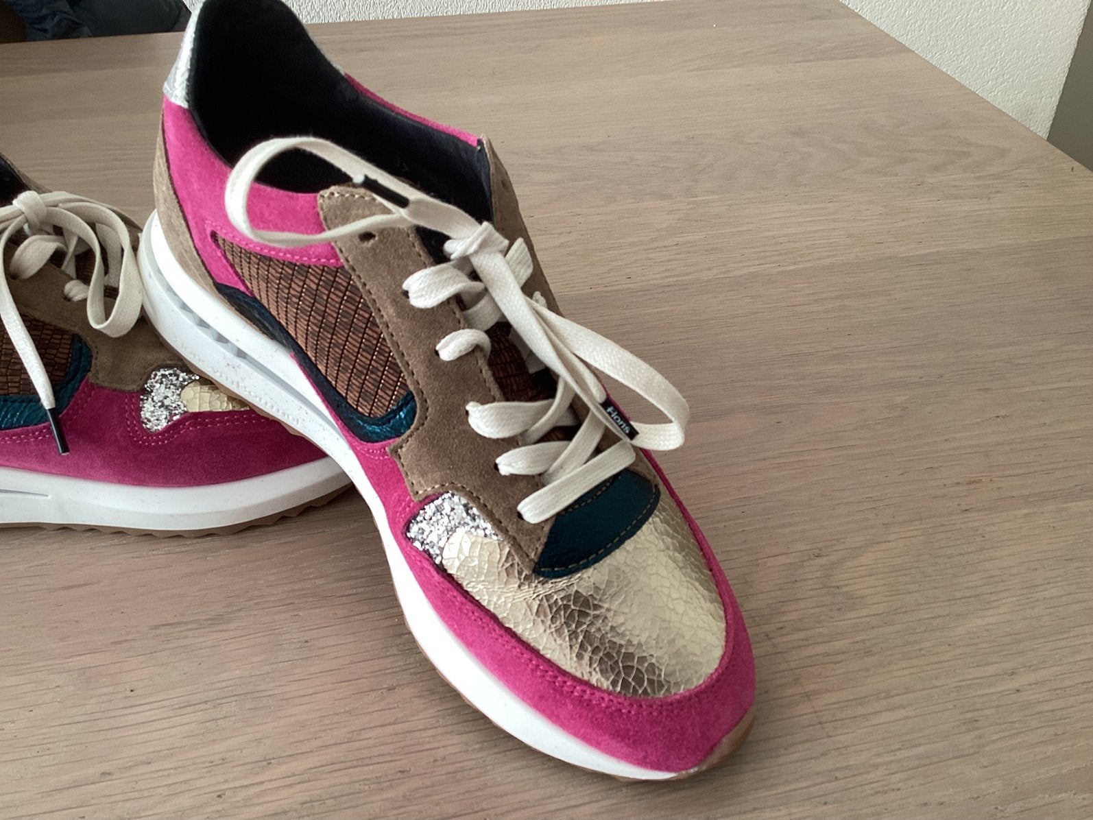 FLORIS VAN BOMMEL. NIEUW. 199,00. Maat 37, Kleding | Dames, Schoenen, Overige kleuren, Nieuw, Ophalen of Verzenden, Sneakers of Gympen