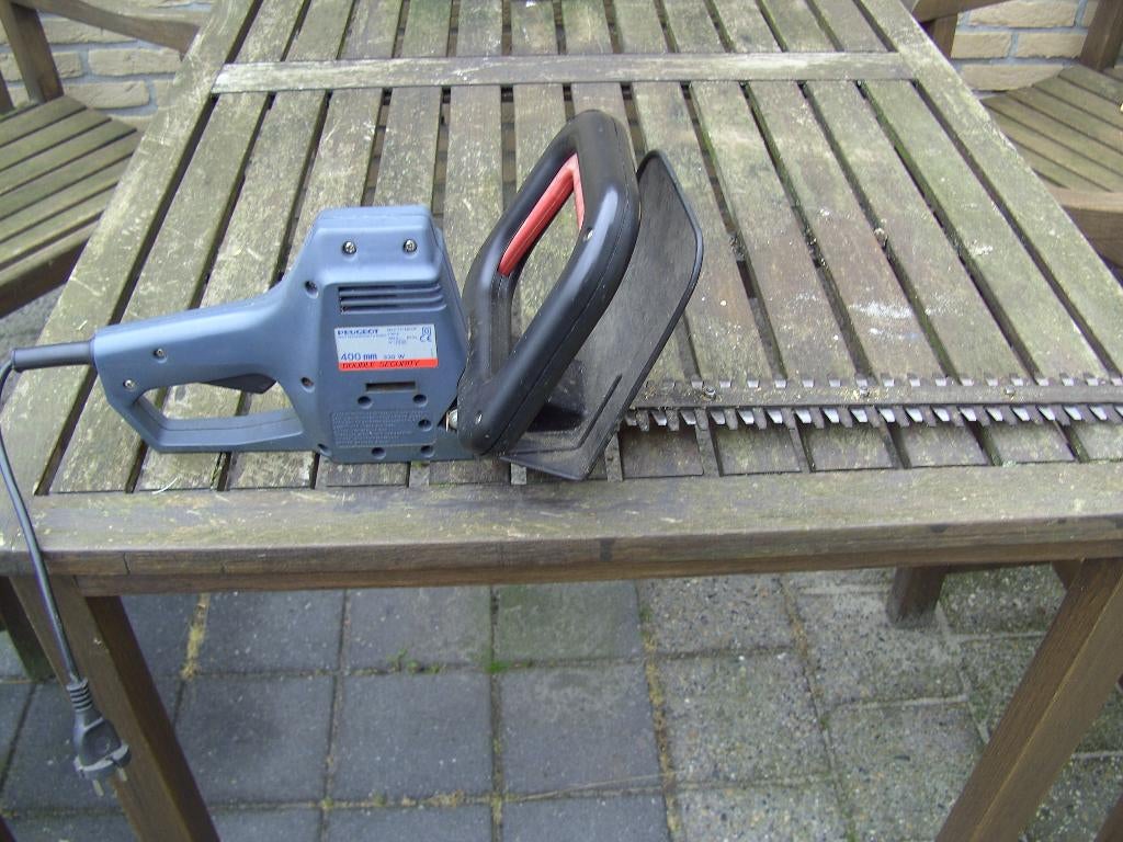 Heggeschaar 400 mm 330 W, Tuin en Terras, Heggenscharen, Ophalen, Zo goed als nieuw, Elektrisch