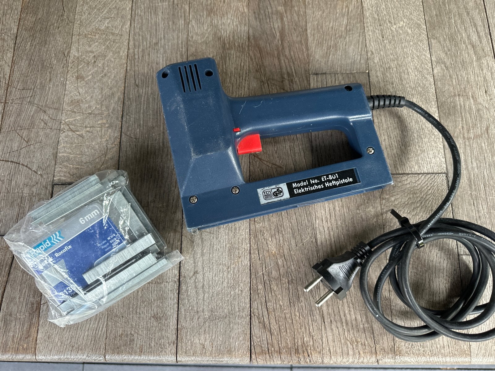 Elektrische tacker met nietjes - Rapid ET-801, Doe-het-zelf en Verbouw, Gereedschap | Handgereedschap, Ophalen of Verzenden, Gebruikt