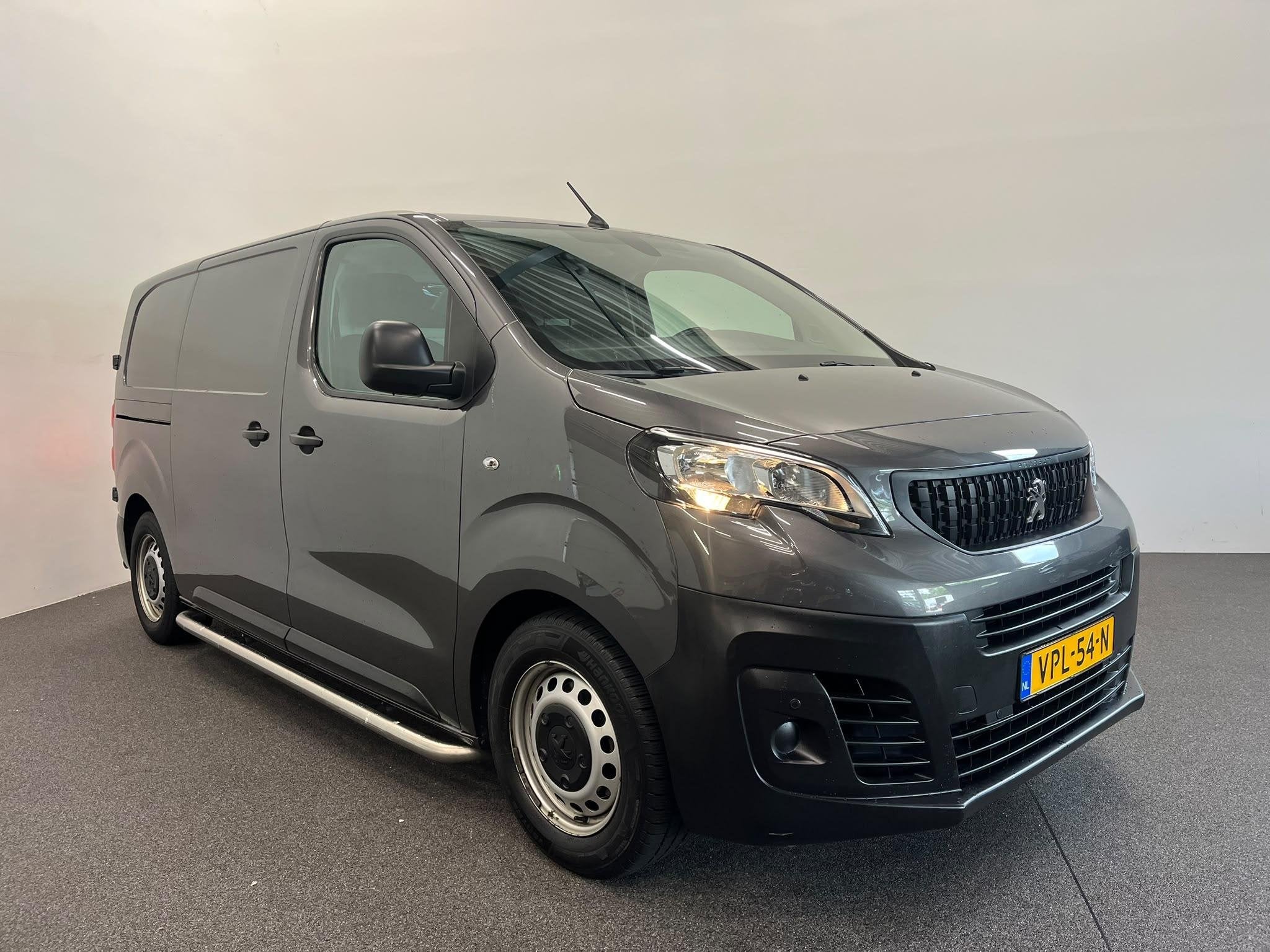 Peugeot Expert 2.0 BlueHDI 145 Standard Premium Airco Navi C, Stof, Gebruikt, 4 cilinders, Bedrijf
