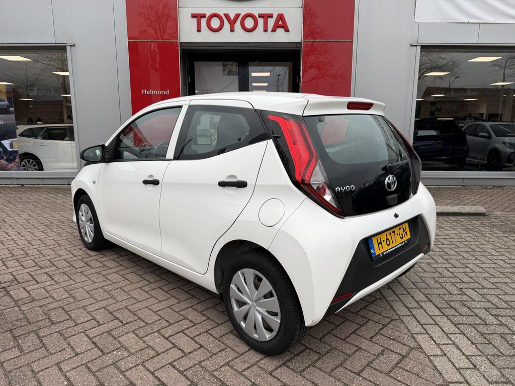 Toyota Aygo 1.0 VVT-i x-fun Eerste eigenaar | lage kilometer, Voorwielaandrijving, Stof, Gebruikt, Euro 6