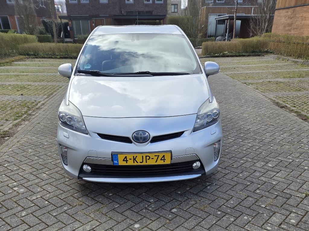 Toyota Prius 1.8 Plug-in Executive Business, nieuwe APK, Euro 5, Zwart, 75 €/maand, Dealer onderhouden