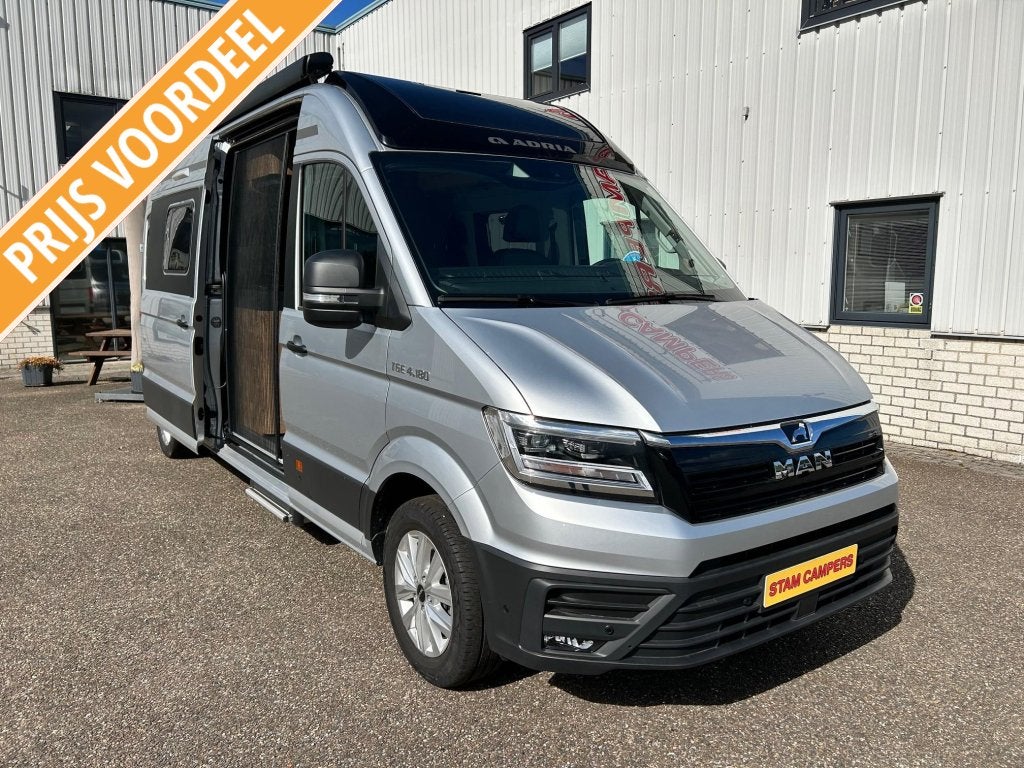 Adria Twin Max 680 SLB met ruim €27.500,- korting a, Caravans en Kamperen, Automaat, Buscamper of Camperbus, Buitenlamp, Tot en met 2