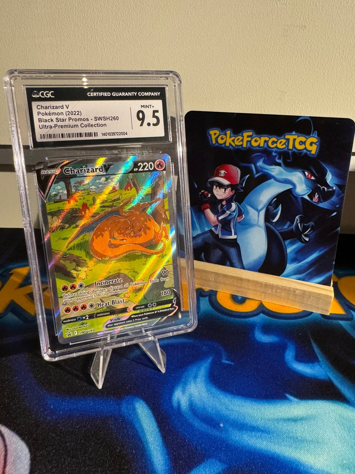 Pokémon | Charizard V | CGC 9.5 | SWSH260, Ophalen of Verzenden, Zo goed als nieuw