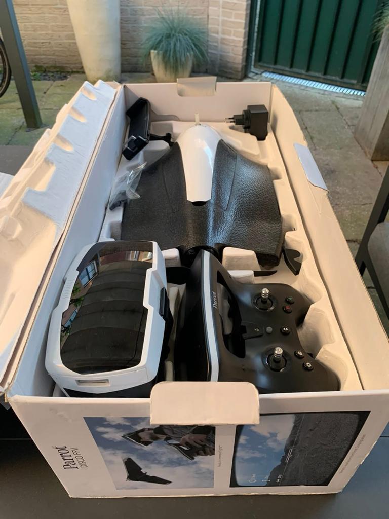 Parrot Disco FPV Wing Drone met Cockpitbril en Controller, 30 tot 45 minuten, Cameradrone, Ophalen of Verzenden, Zo goed als nieuw