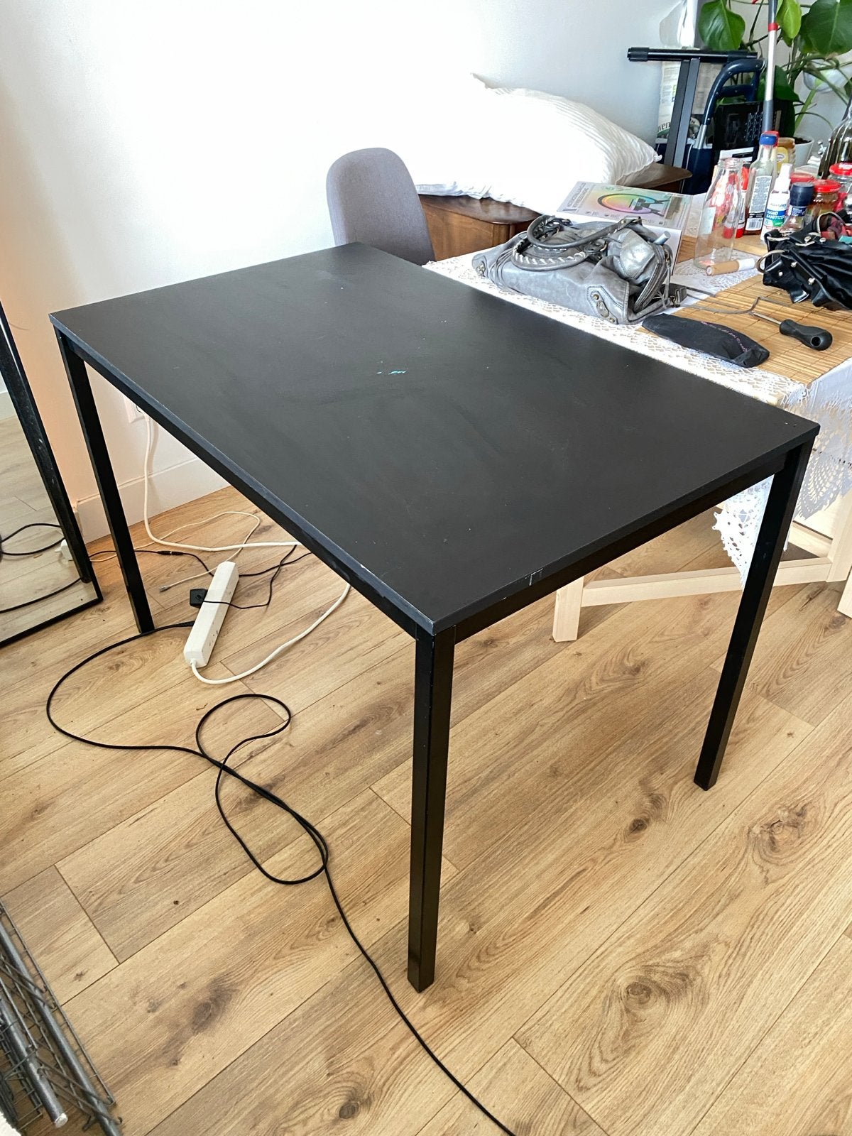 Zwarte eettafel/bureau met metalen frame, Ophalen, Gebruikt, 100 tot 150 cm, 50 tot 100 cm