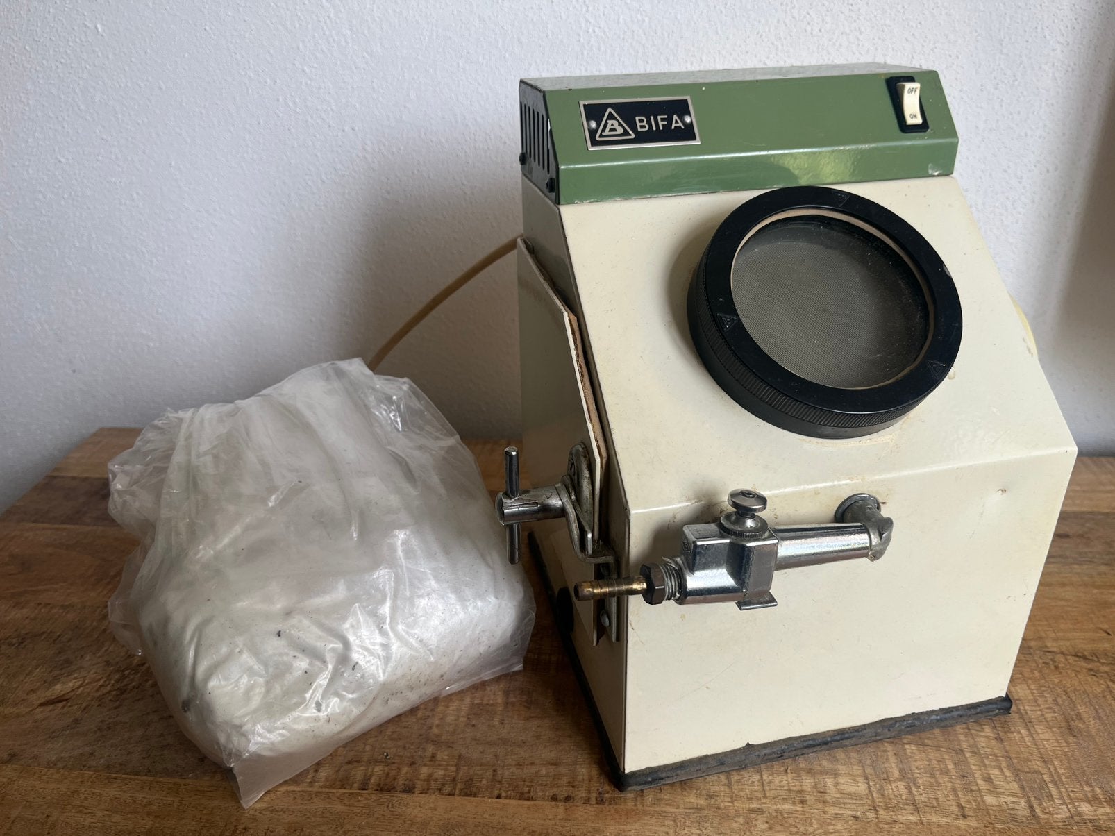 Bifa 3922 zandstraalcabine goudmsid gereedschap, Doe-het-zelf en Verbouw, Reinigingsmachines, Ophalen of Verzenden, Zo goed als nieuw