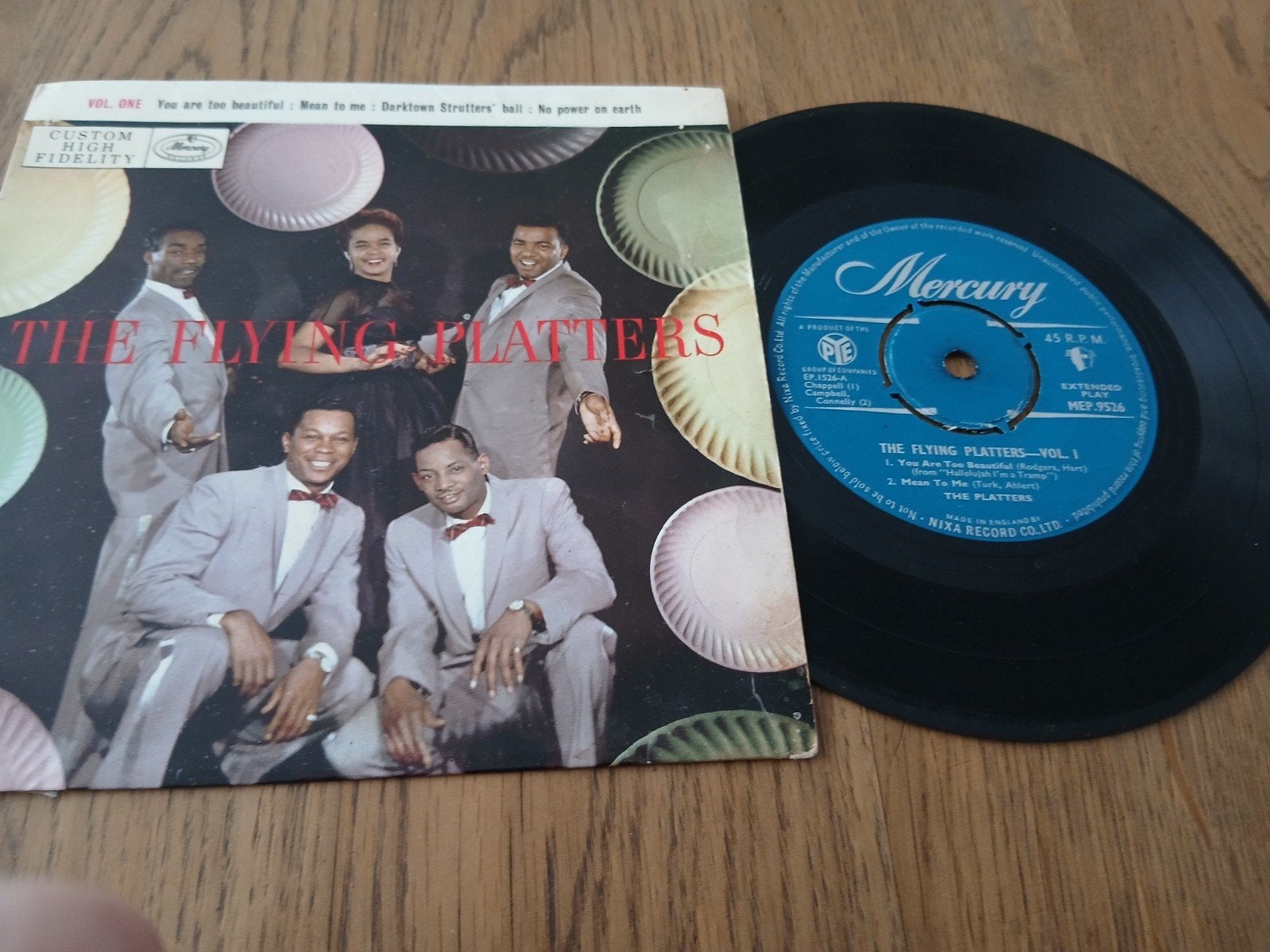 VINYL EP   THE FLYING PLATTERS  1957, Cd's en Dvd's, Ophalen of Verzenden, Zo goed als nieuw, EP, EP