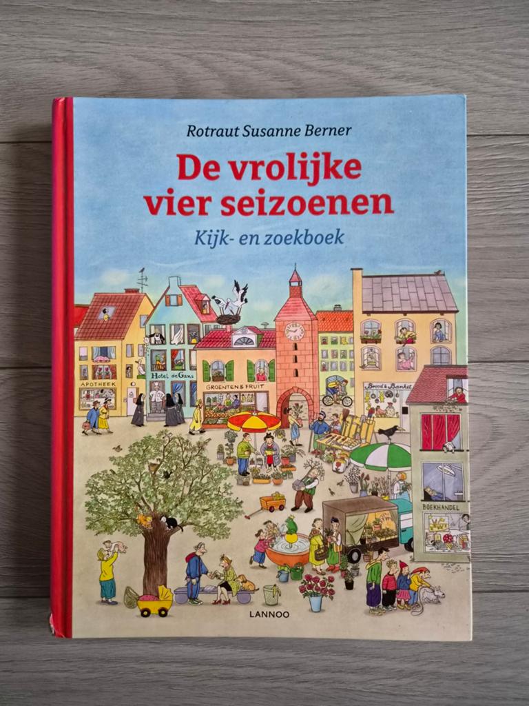 Het vrolijke vier seizoenen boek Rotraut Susanne Berner, Ophalen of Verzenden, Gelezen, Rotraut Susanne Berner, Plaatjesalbum