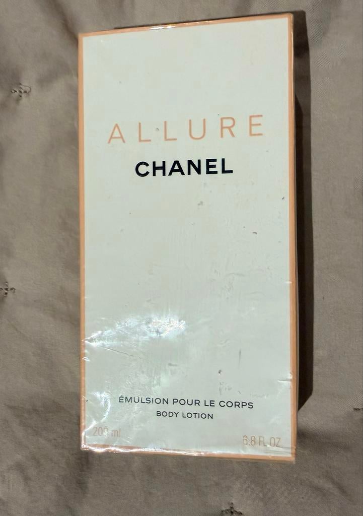 Chanel Allure, Coco Mademoiselle, Allure Bodylotion, Sieraden, Tassen en Uiterlijk, Uiterlijk | Parfum, Ophalen of Verzenden, Nieuw
