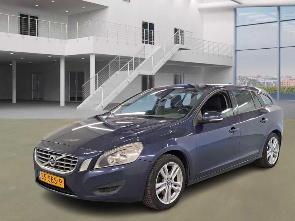 Volvo V60 1.6 T3 Kinetic* 35-SBS-9, Auto's, Voorwielaandrijving, 15 km/l, Gebruikt, 4 cilinders