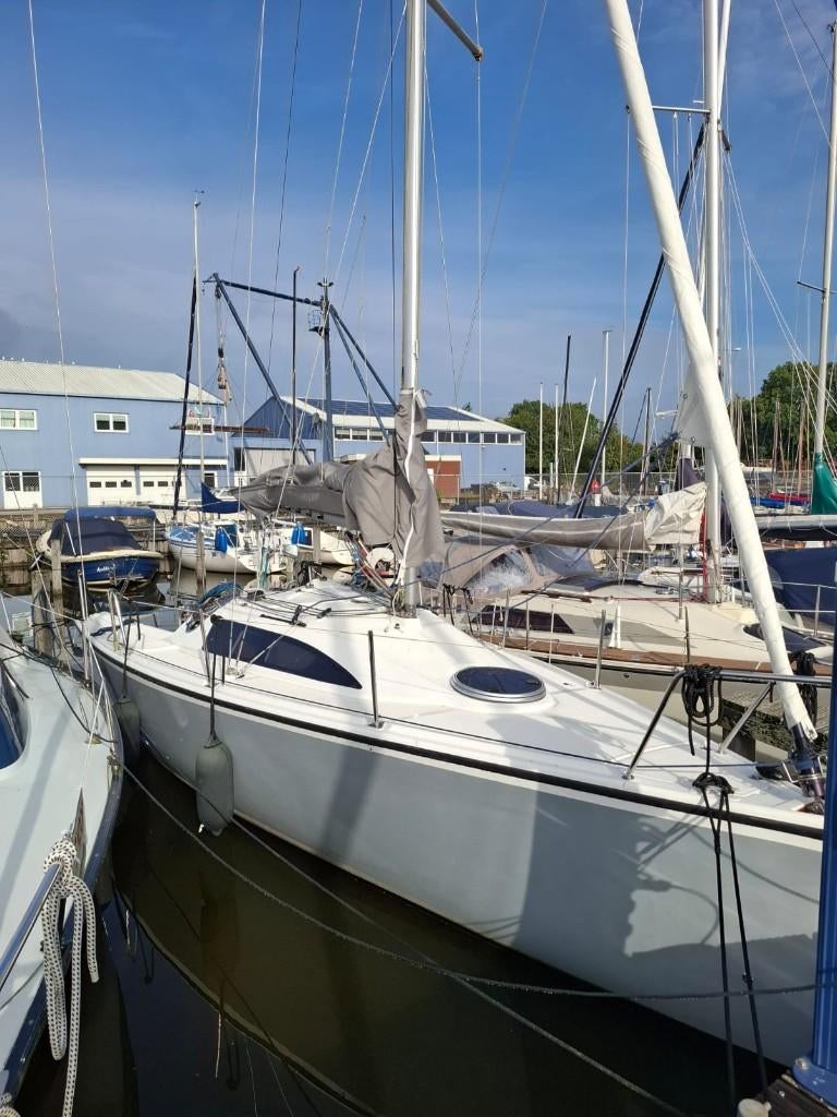 Skippi 750 performance cruiser, Watersport en Boten, Kajuitzeilboten en Zeiljachten, Ophalen, Gebruikt, Tourjacht of Cruiser, 6 tot 9 meter
