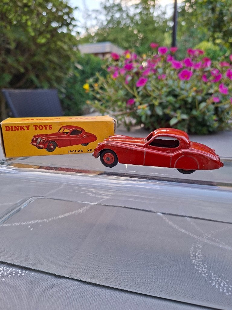 Dinky toys 157 Jaguar, Ophalen of Verzenden, Zo goed als nieuw, Auto, Dinky Toys