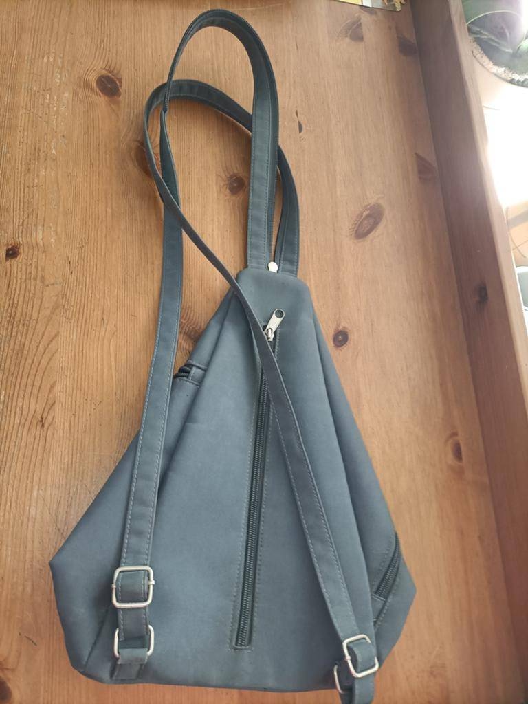 Puccini Schoudertas en Rugzak inéén - Grijs, Sieraden, Tassen en Uiterlijk, Ophalen of Verzenden, Overige merken, 30 tot 45 cm