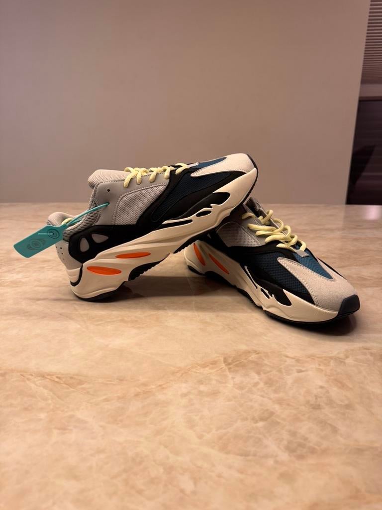 Adidas Yeezy Boost 700 Wave Runner, Ophalen of Verzenden, Nieuw, Schoenen