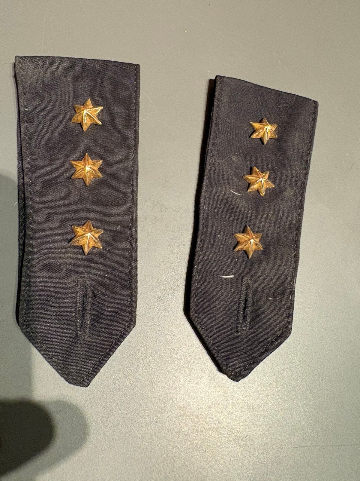 Nederlandse Defensie Schouderpassanten Kapitein 3 Sterren, Verzamelen, Verzenden, Landmacht, Nederland, Kleding of Schoenen