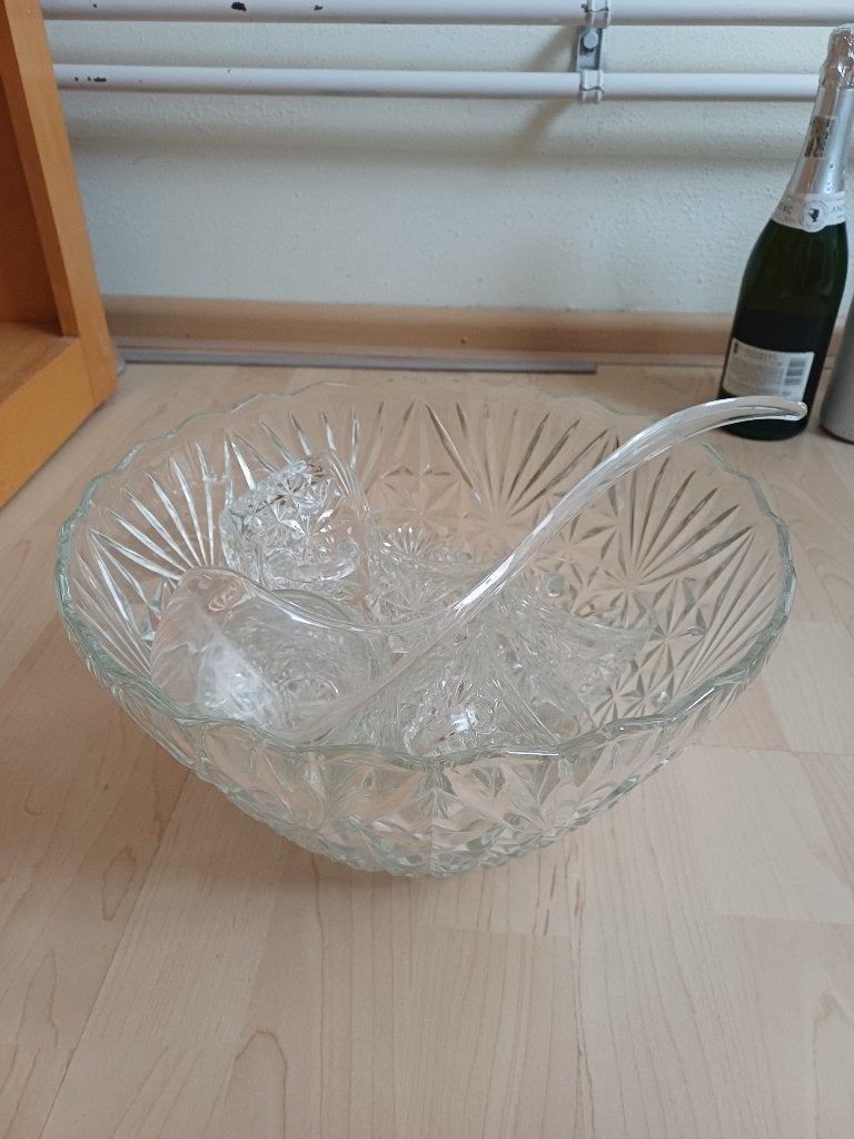 Glazen bowlschaal met glazen, Huis en Inrichting, Keuken | Servies, Ophalen, Glas of Glazen, Overige stijlen, Glas