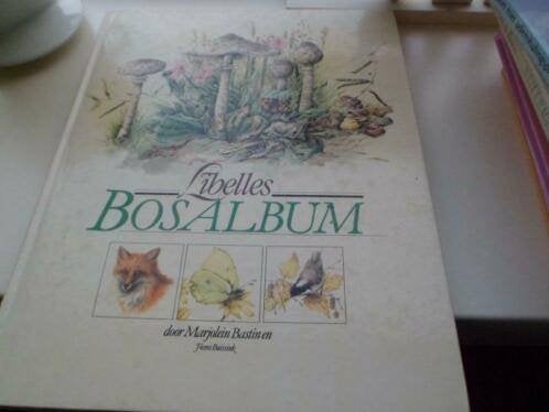 Libelle's Bosalbum, zie foto's, Boeken, Ophalen of Verzenden, Gelezen, Natuur algemeen