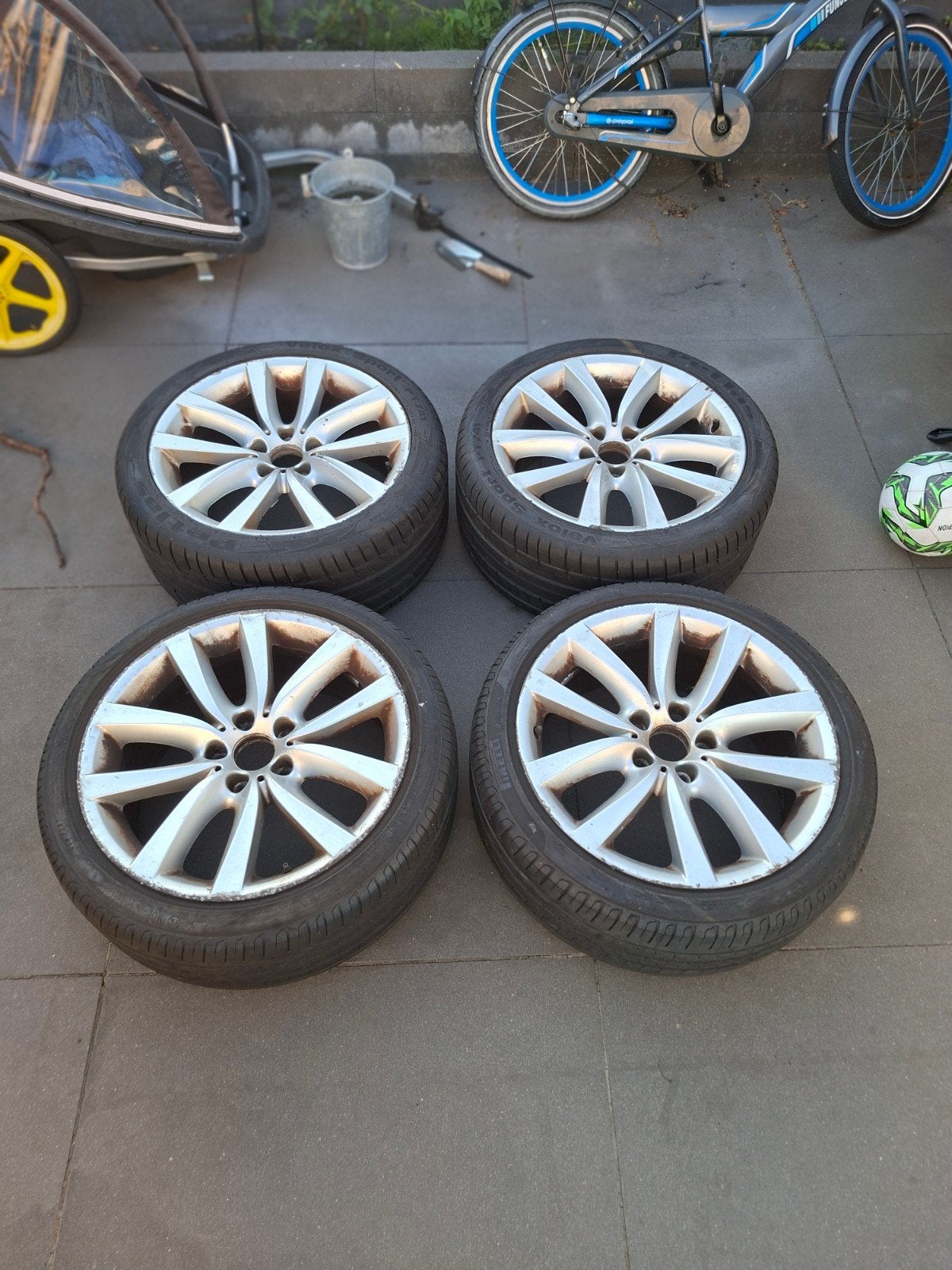 2 sets BMW velgen 18 inch (zilver en zwart), Auto-onderdelen, Banden en Velgen, Ophalen, 18 inch, Gebruikt, Banden en Velgen