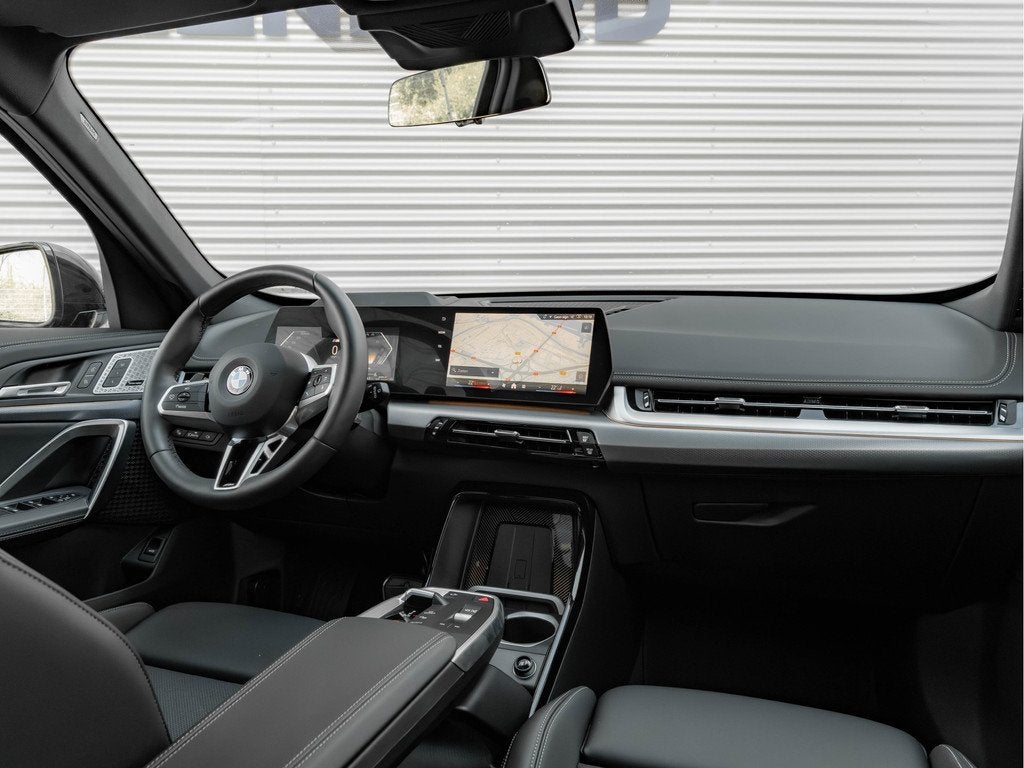 BMW X1 sDrive18i M-Sport Pro - High Executive - Massage + Me, 12 maanden, 136 pk, Gebruikt, Zwart