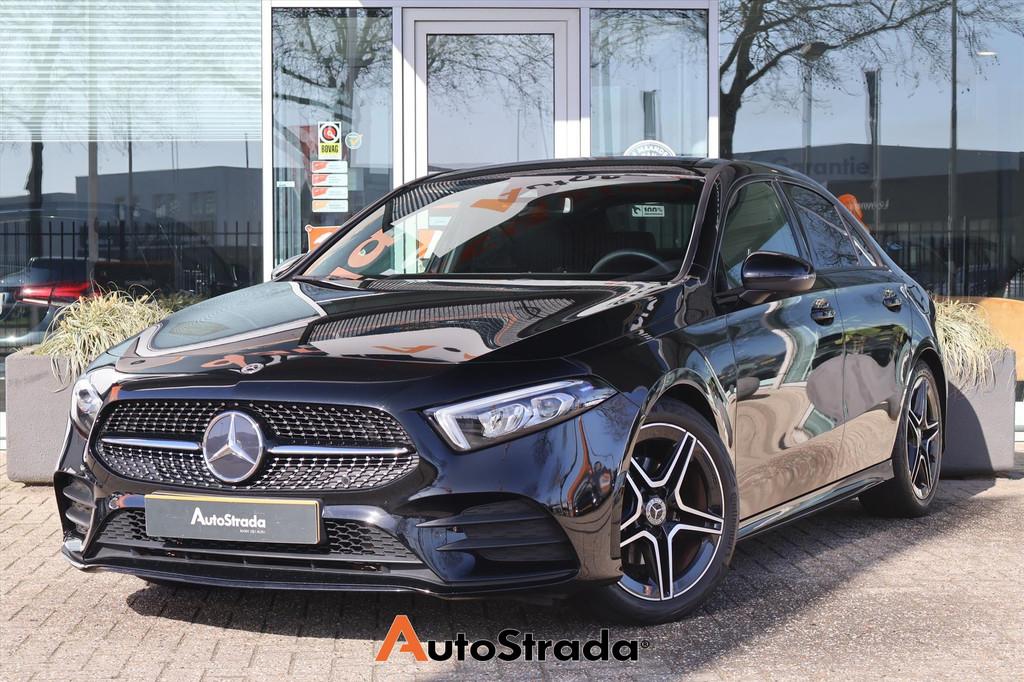 Mercedes A-Klasse Limousine A 180 AMG-Line 136pk | Camera |, 136 pk, 4 cilinders, Zwart, Origineel Nederlands