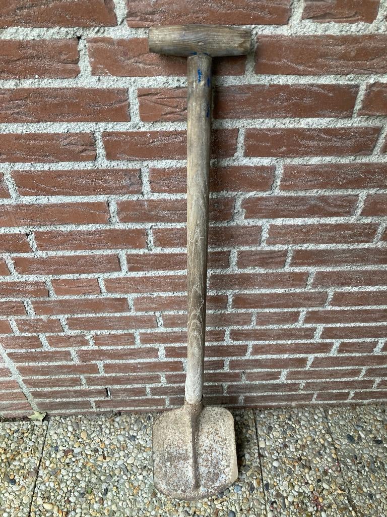 Stevige schop met steel, Ophalen, Gebruikt, Schop