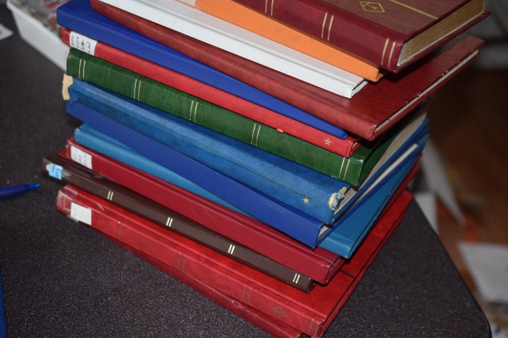 te KOOP GEVRAAGD oude postzegelverzameling, Postzegels en Munten, Ophalen of Verzenden, Overige landen, Gestempeld