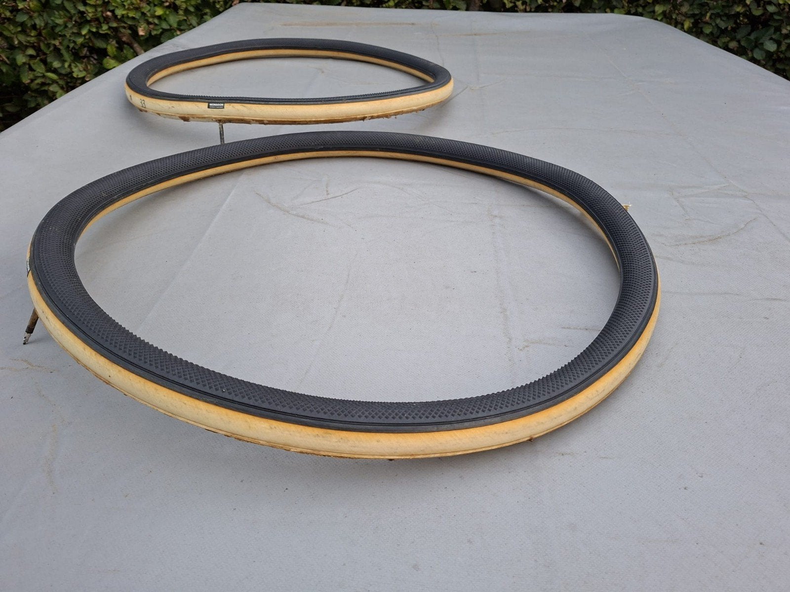 Dugast Pipistrello Monsoon Tube, Fietsen en Brommers, Gebruikt, Band, Ophalen of Verzenden, Dugast