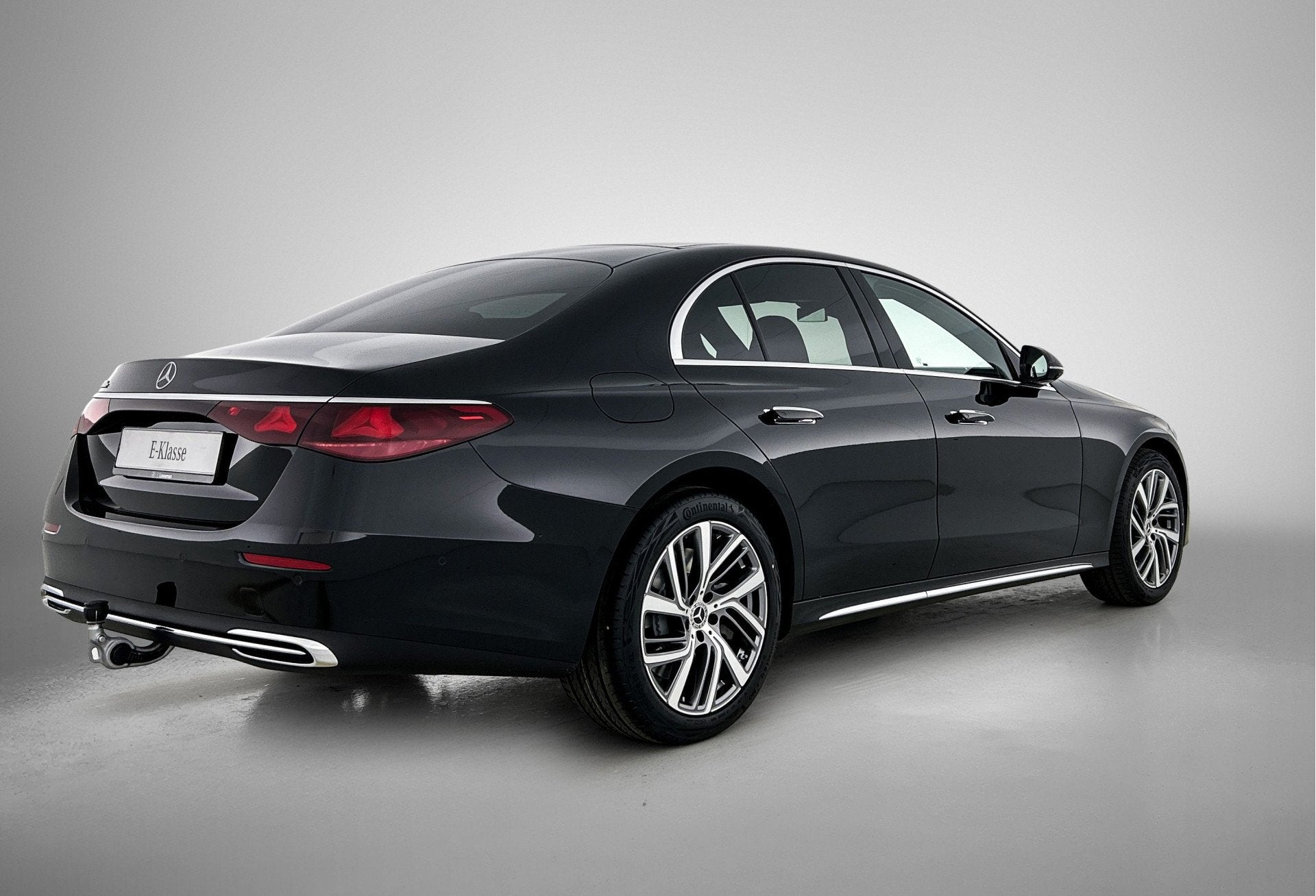 Mercedes-Benz E-Klasse 300 e Business Solution Luxury | Wint, Auto's, Automaat, Achterwielaandrijving, Zwart, Zwart