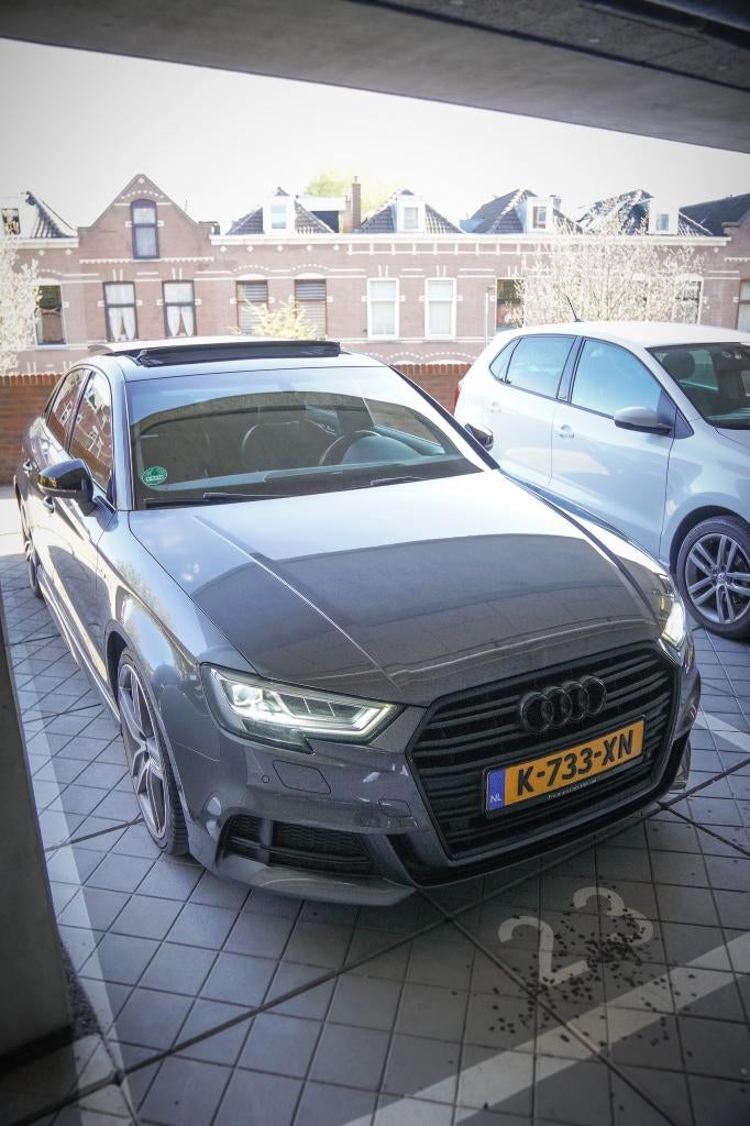 Audi A3 35 Tfsi 150pk S Tronic 2018 Grijs, Auto's, Bi-Xenon koplampen, 1498 cc, 4 cilinders, 150 pk