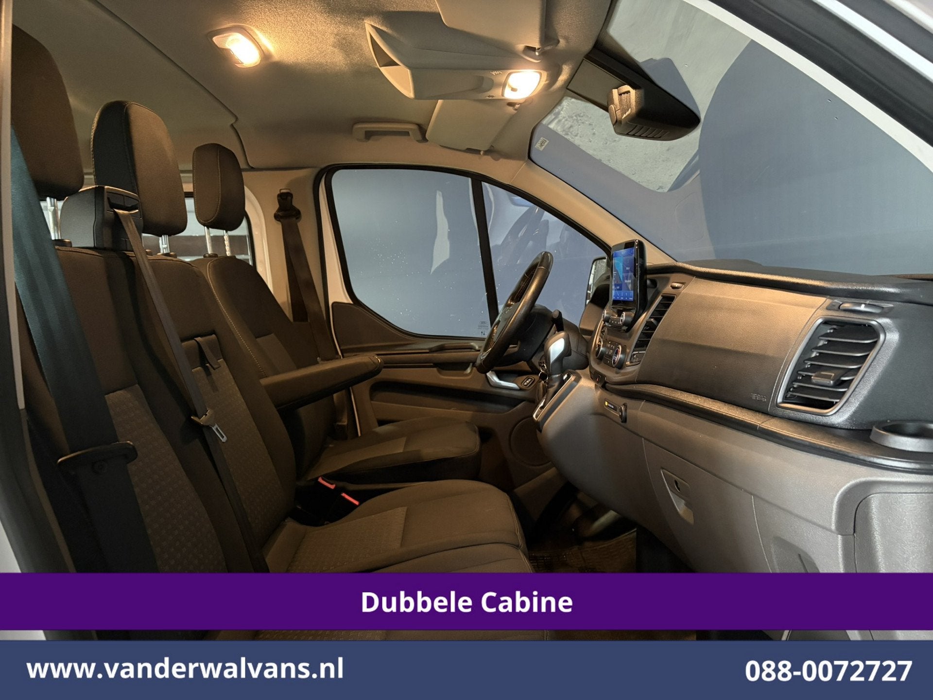 Ford Transit Custom 2.0 TDCI 131pk Automaat L2H1 Dubbele Cab, Auto's, Stof, Gebruikt, 4 cilinders, 1850 kg