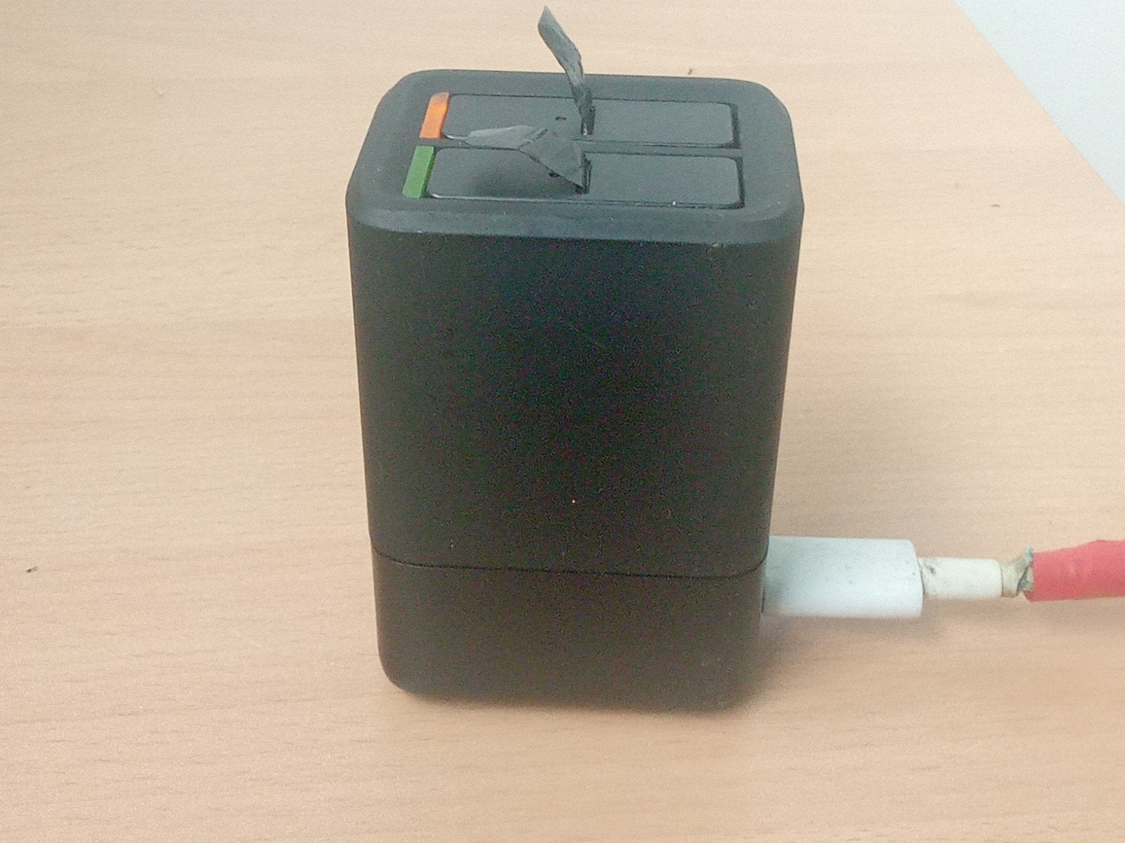 GoPro Hero 5/6/7 Batterijen met oplader, Ophalen of Verzenden, Zo goed als nieuw