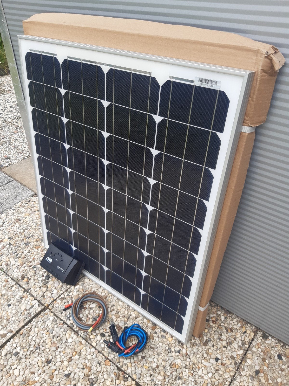 80watt zonnepaneel met 20amp laadregelaar en aansluit kabel, Watersport en Boten, Ophalen, Nieuw, Motor en Techniek