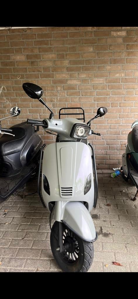 Scooter turbo rl moet weg !!, Fietsen en Brommers, Snorfietsen en Snorscooters, Ophalen of Verzenden