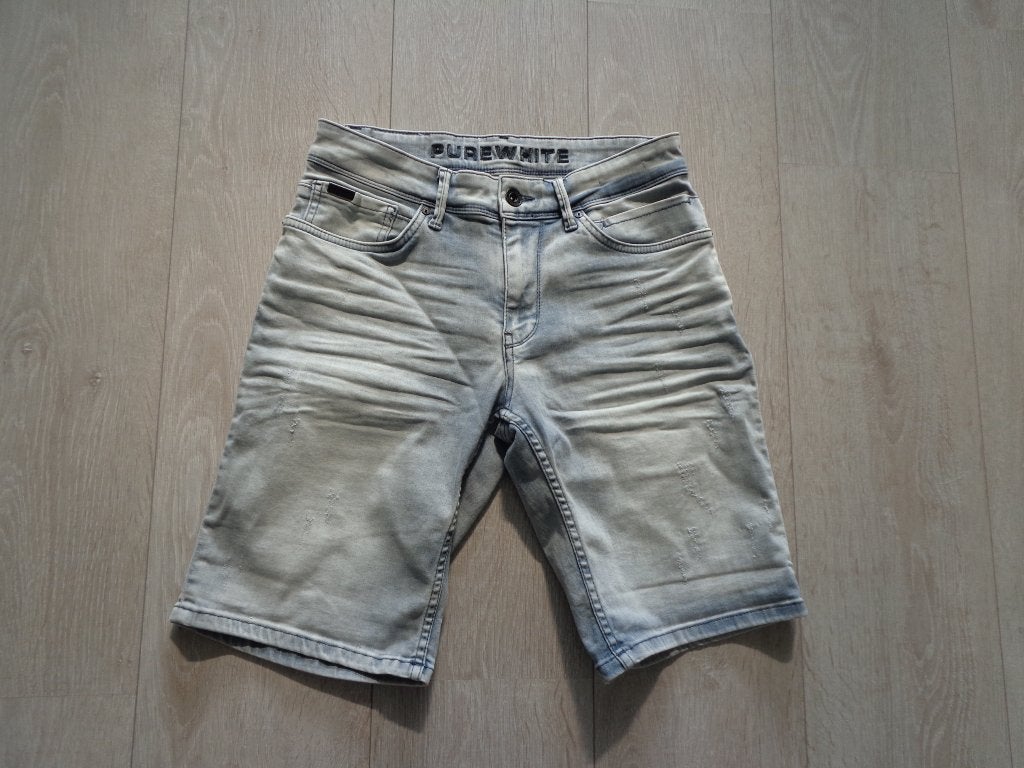 heren/jongens korte spijkerbroek van Pure White, maat 28, Ophalen of Verzenden, Zo goed als nieuw, Blauw, W32 (confectie 46) of kleiner